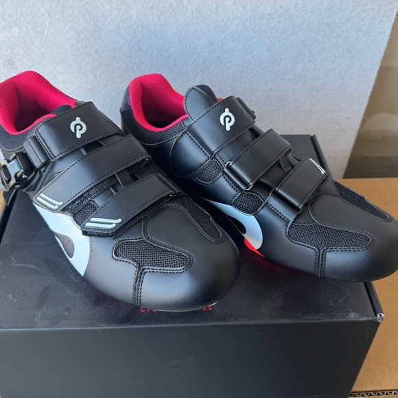 Brand new men’s peloton cycling shoes size 12 - Picture 2 of 6